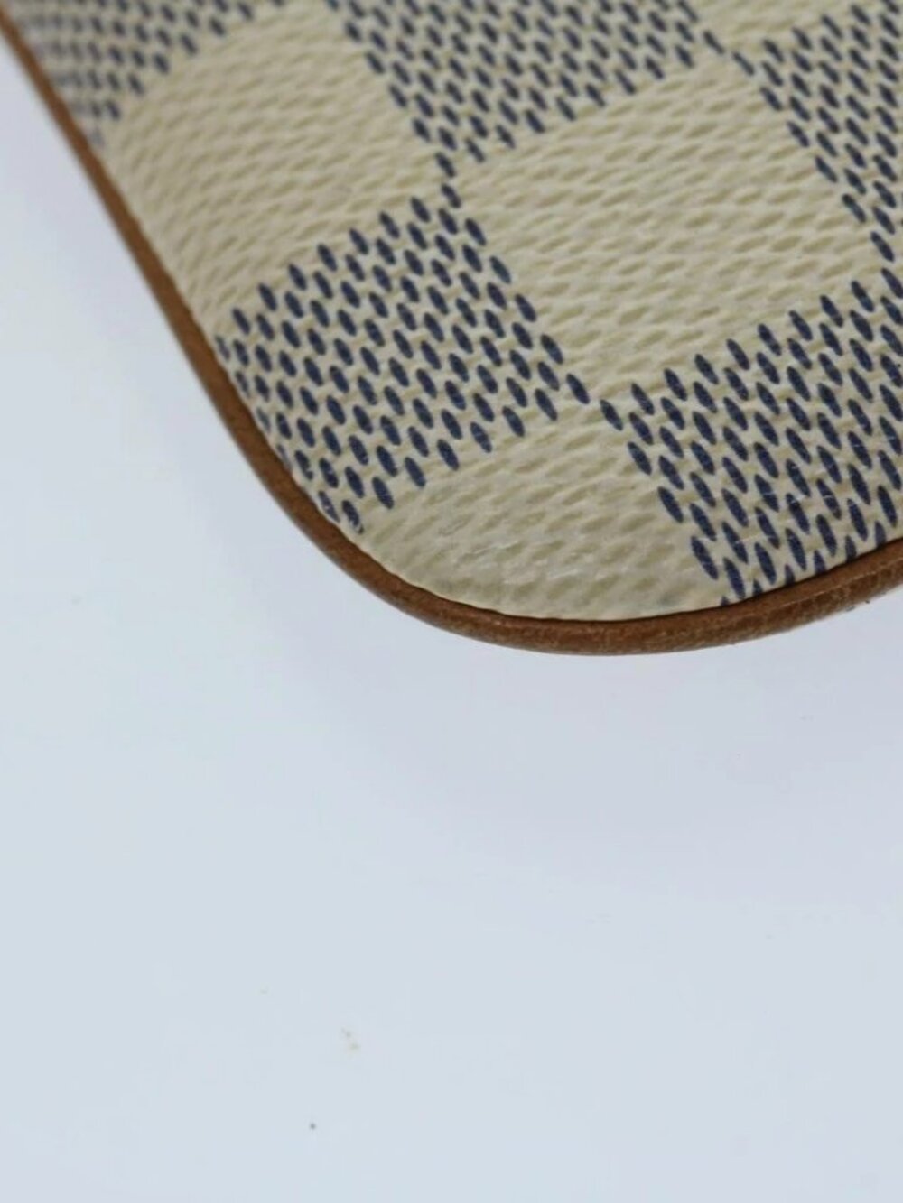 LOUIS VUITTON Damier Azur Etui Telephonne MM Cell Phone Case - Picture 8 of 16